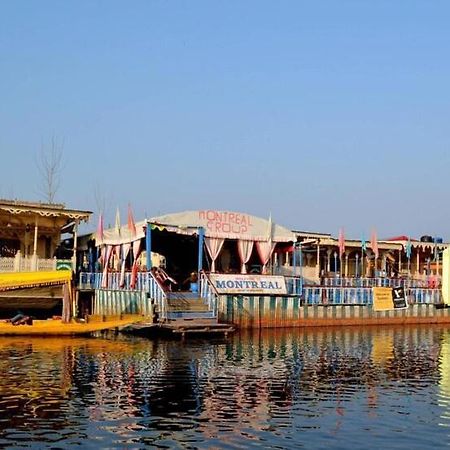 Hotel Montreal Group Of Houseboats Srīnagar Exteriér fotografie