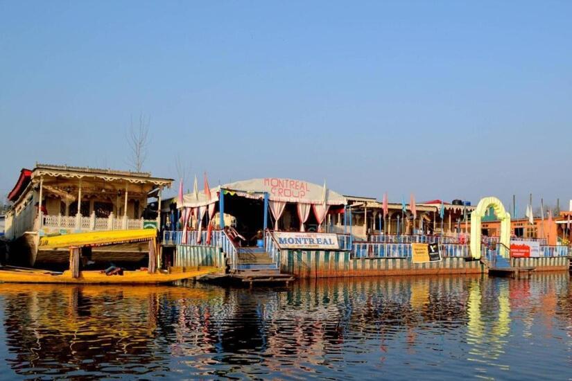 Hotel Montreal Group Of Houseboats Srīnagar Exteriér fotografie